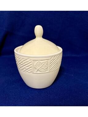 Sierra by PFALTZGRAFF Sugar Bowl & Lid